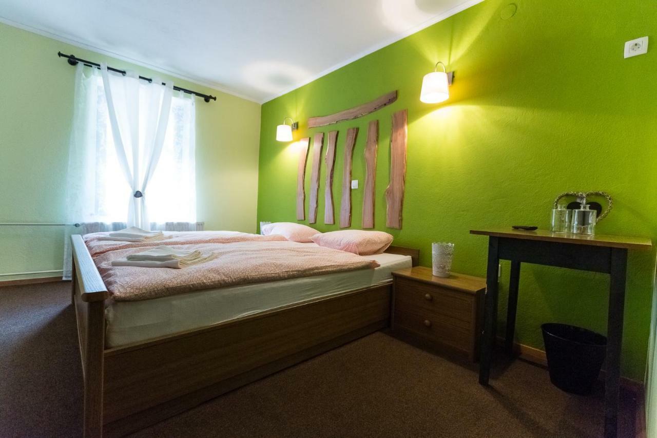 Blejska Dobrava Rooms Malina מראה חיצוני תמונה