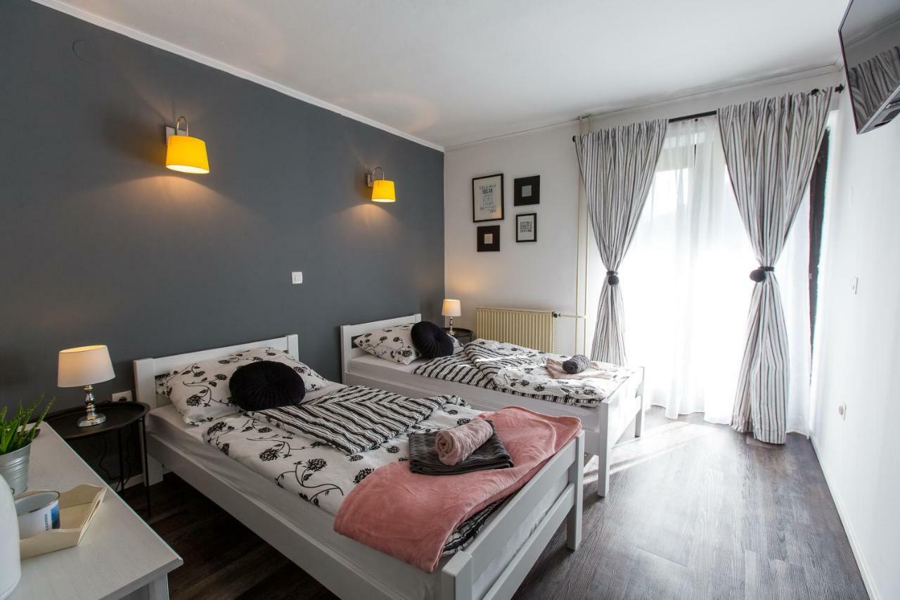 Blejska Dobrava Rooms Malina מראה חיצוני תמונה